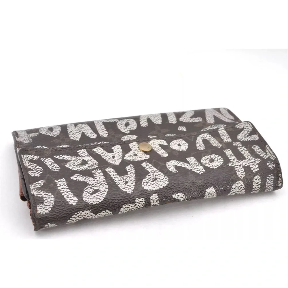 Louis Vuitton Stephen Sprouce White Graffiti Monogram Wallet